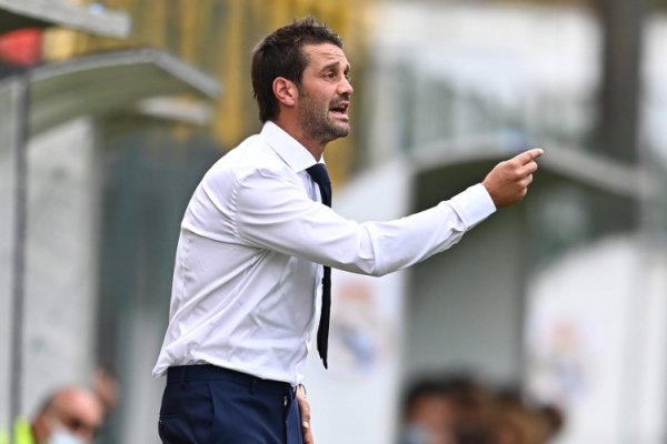 Record 3 wins, 7 draws and 3 losses! Skira: Parma coach Zivo is close to renewing his contract until 2027