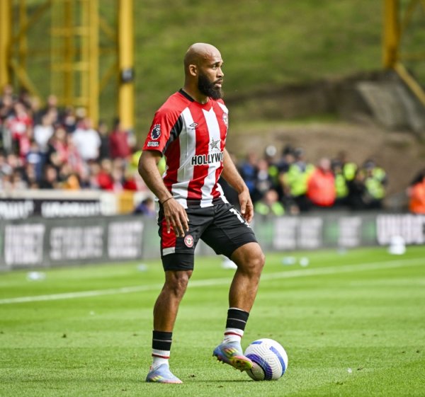 TA reporter: Manchester United is expected to sign Mbemo in the end, but the negotiation process still takes time