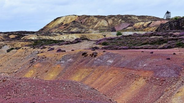 Trump announces 50% tax levy on copper, experts: impact semiconductors, electric vehicles