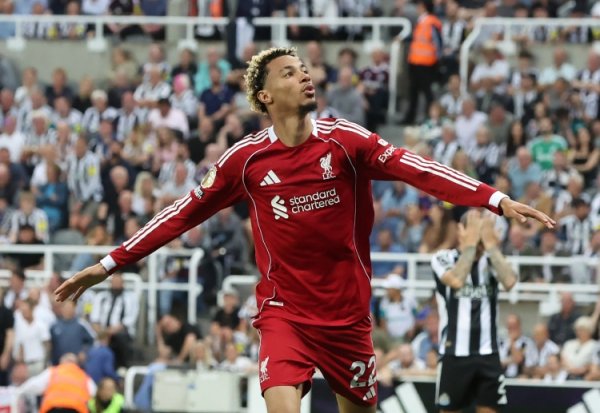 After Ekitic joined Liverpool, he has contributed 3 goals and 1 assist in 3 games 🤩