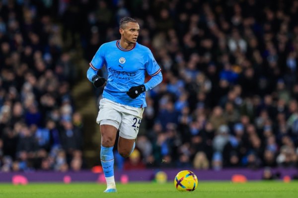 Reporter: Akanji is willing to join AC Milan, but needs to reach an agreement with the team on salary