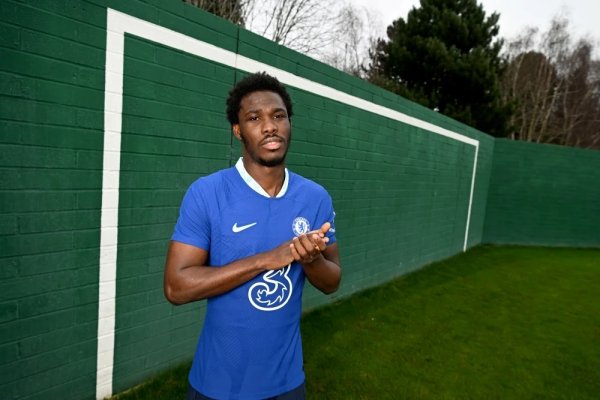 Reporter: D-Fofana failed on loan, and he formed a Blues bomb squad with Sterling and Dissasi