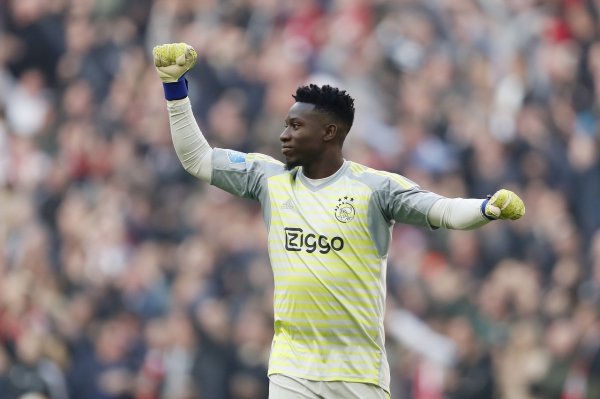 ❌Onana was suspended for one year and was then exempted from visas by Inter Milan. After returning to the peak, Blue and Black sold 50.2 million yuan.