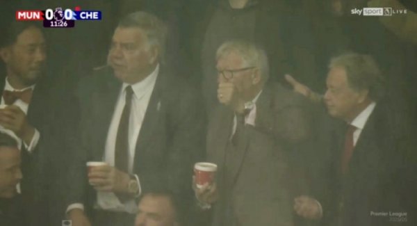 Sun: Ferguson and Allardyce watch Manchester United vs. Chelsea together, both of them love horse racing