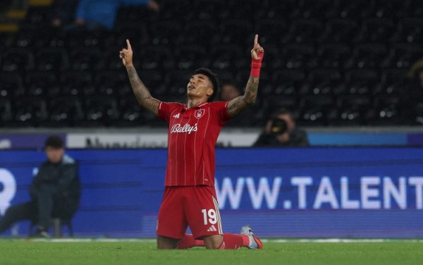 Both scored 2+ goals for the first two Premier League clubs, and Igor Jesus ranked fifth
