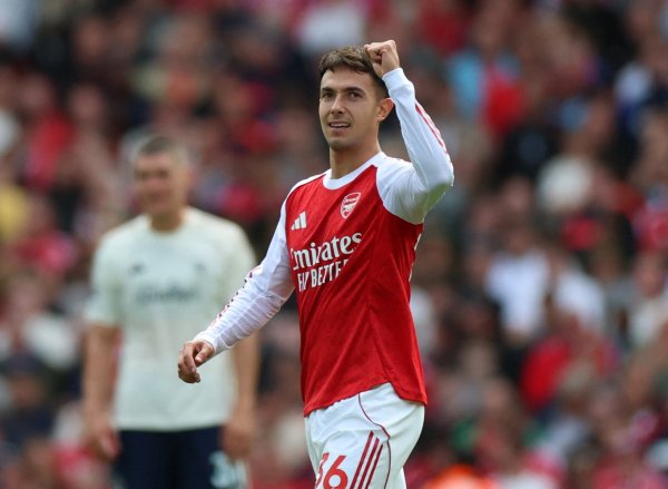 Teacher: Suvimendi can predict the opponent s movements and once warned him that he would be one of a million to join the first team.